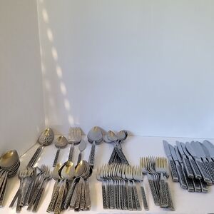 Oneida Spanish Court Stainles Flatware 104 Total Pc Set
